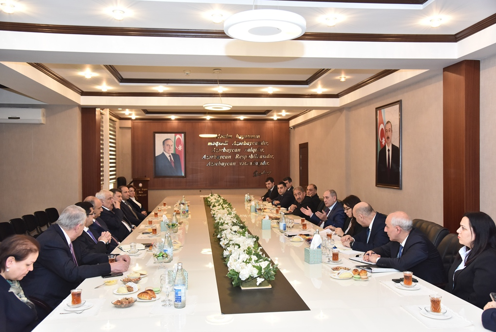 Tahir Budaqov rektorlarla görüş keçirdi - FOTOLAR